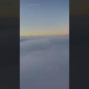 Пролёт Самолёта Через Облака