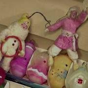 Russians Embrace Soviet Christmas Decorations