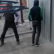 Пинок Под Зад И Драка За То Что Поссал На Забор
