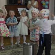 Vicki Mix Дети Танцуют Варим Кашку Выступление Kids Dance Cook Gruel Speech