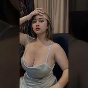 Si Tante Buka Baju Lagi