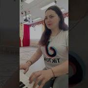 Маленькие Солнечные Зайчики Пляшут И Блестят Как Огоньки