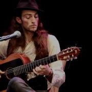 Estas Tonne Дом Home