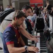 Improvisation At The Train Station In Paris