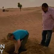 Building And Cooking In A Desert Oven With Gordon Ramsay