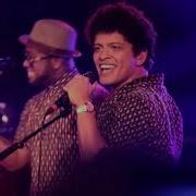 Runaway Baby Live Bruno Mars