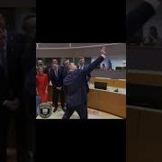 На Три Вещи Можно Смотреть Бесконечно