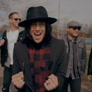 Sleeping With Sirens The Strays